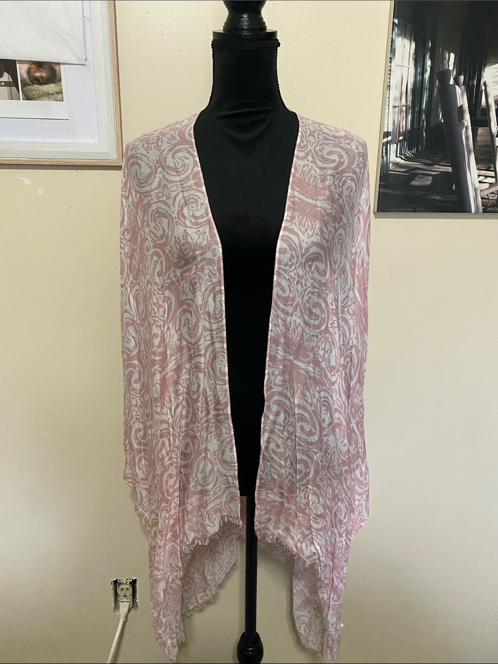 Lightweight Pink Swirl Open-Front Poncho One Size